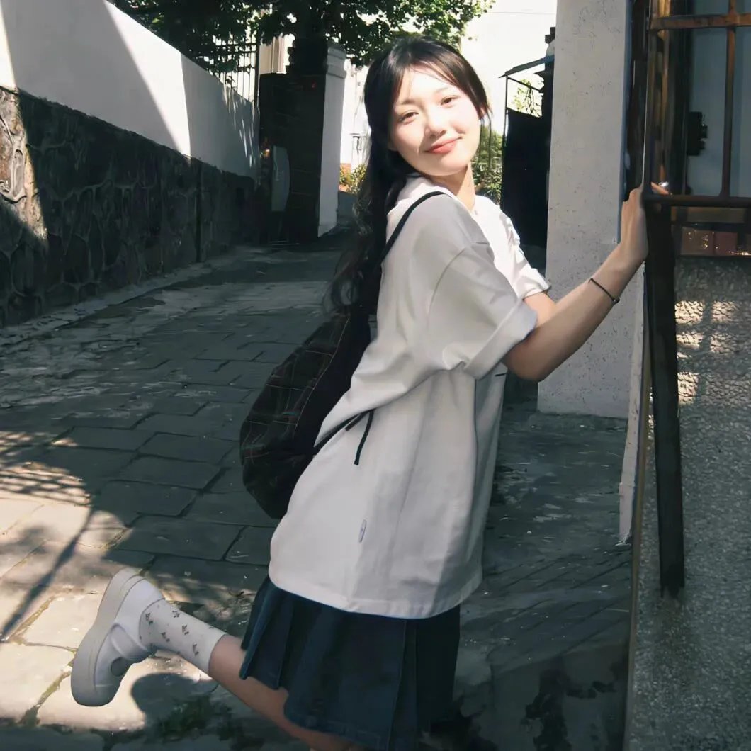 关于她